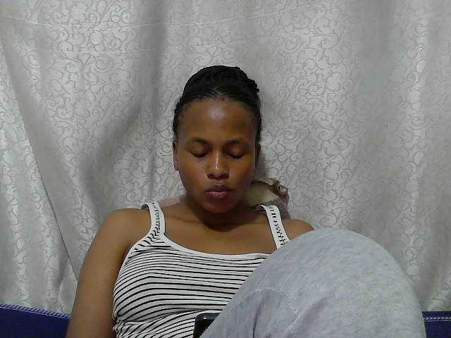 Caroldoly live cam on BongaCams