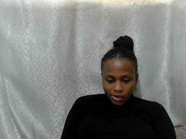 Caroldoly live cam on BongaCams