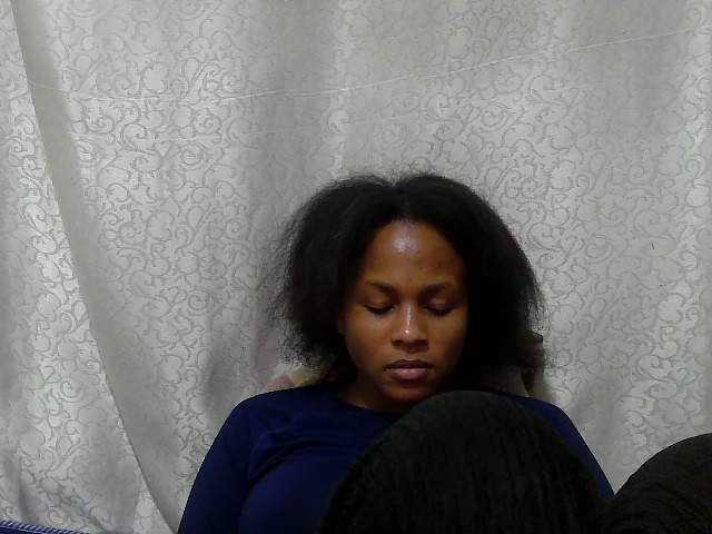 Caroldoly live cam on BongaCams