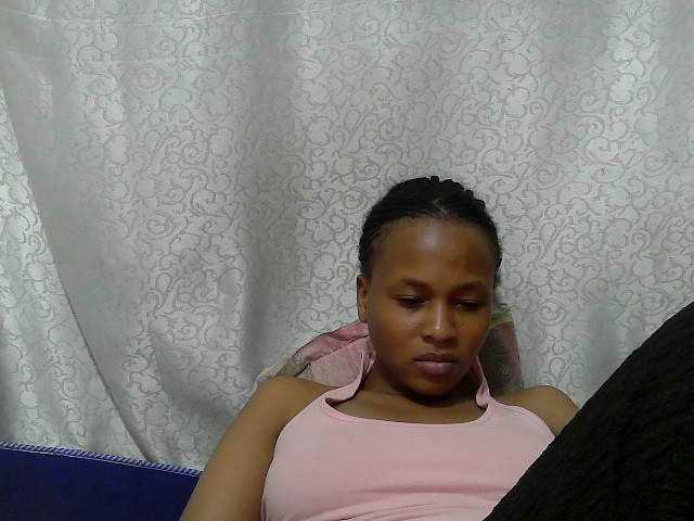 Caroldoly live cam on BongaCams