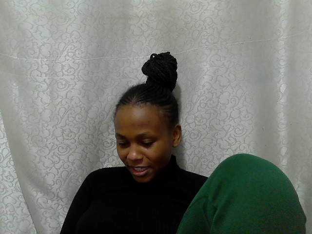 Caroldoly live cam on BongaCams