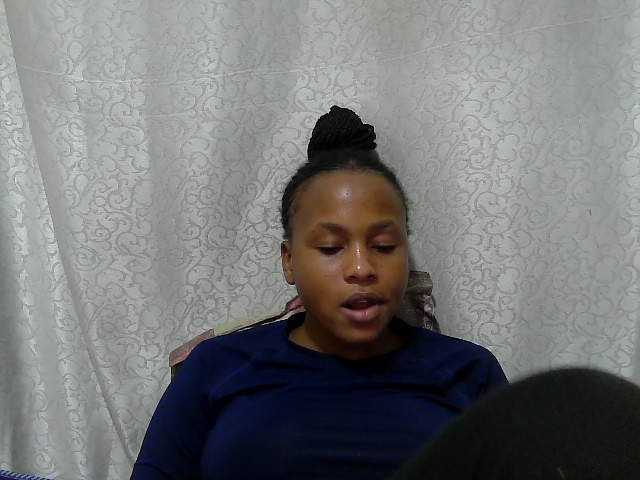 Caroldoly live cam on BongaCams