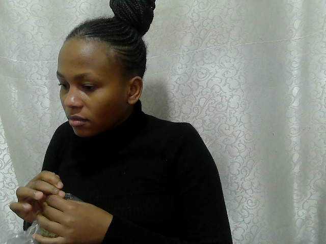 Caroldoly live cam on BongaCams