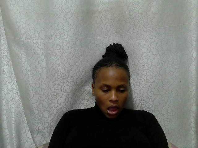 Caroldoly live cam on BongaCams
