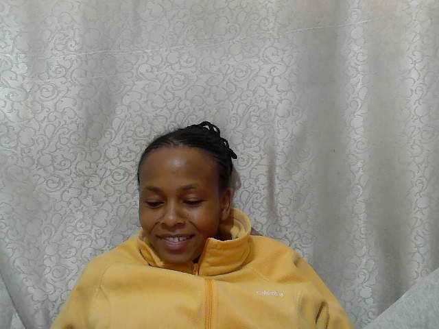 Caroldoly live cam on BongaCams