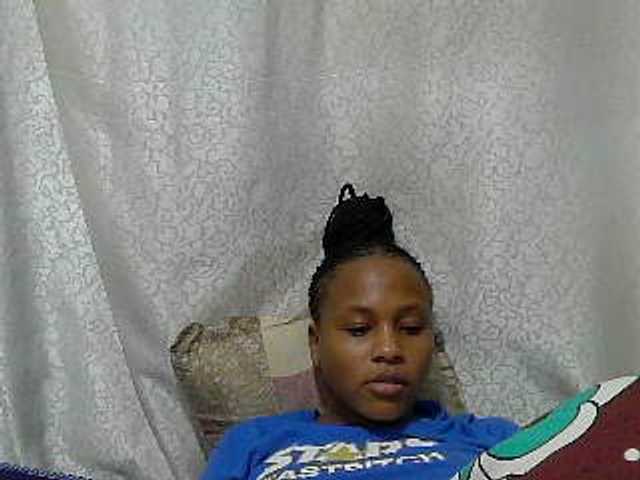Caroldoly live cam on BongaCams