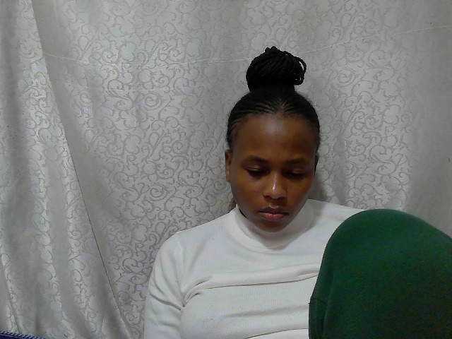 Caroldoly live cam on BongaCams
