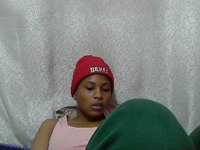 Caroldoly live cam on BongaCams