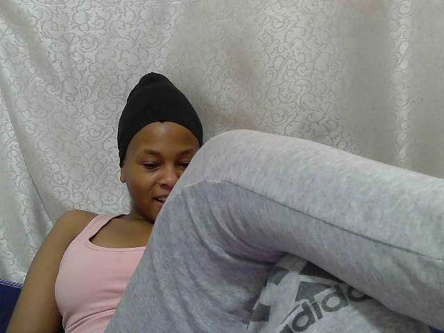 Caroldoly webcam