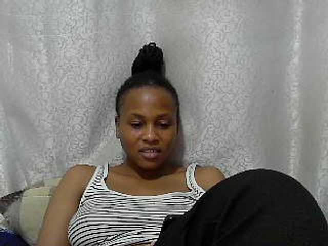 Caroldoly live cam on BongaCams