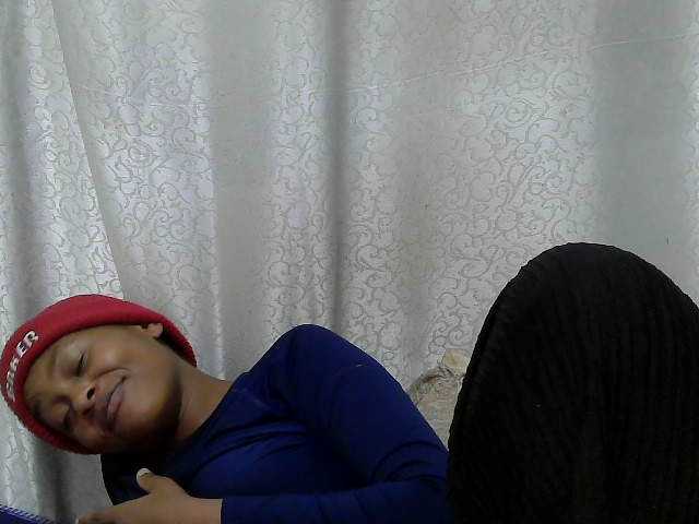 Caroldoly live cam on BongaCams