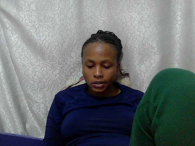Caroldoly live cam on BongaCams