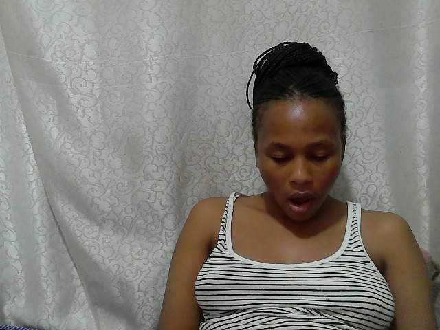 Caroldoly live cam on BongaCams