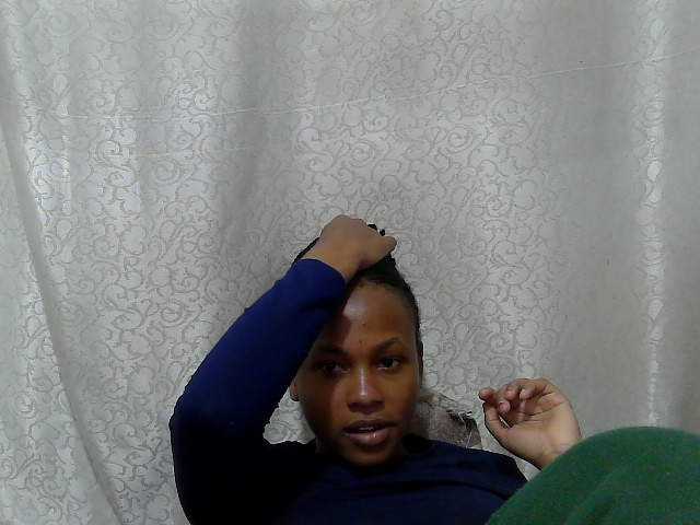 Caroldoly live cam on BongaCams