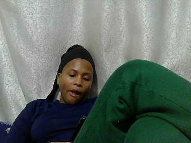Caroldoly live cam on BongaCams