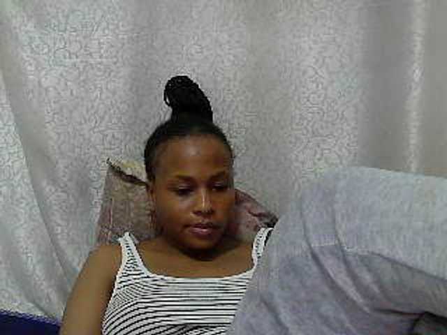 Caroldoly live cam on BongaCams