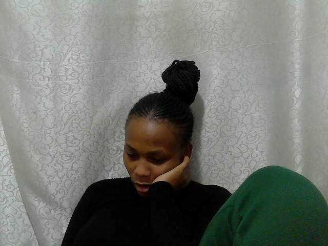 Caroldoly live cam on BongaCams