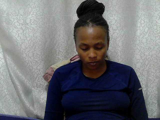 Caroldoly live cam on BongaCams