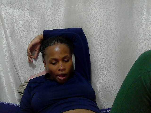 Caroldoly live cam on BongaCams
