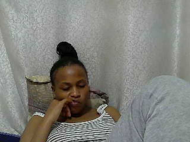 Caroldoly live cam on BongaCams