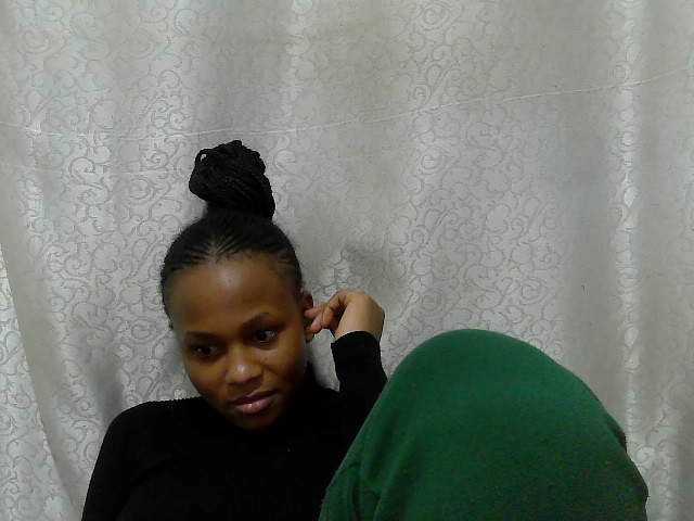 Caroldoly live cam on BongaCams