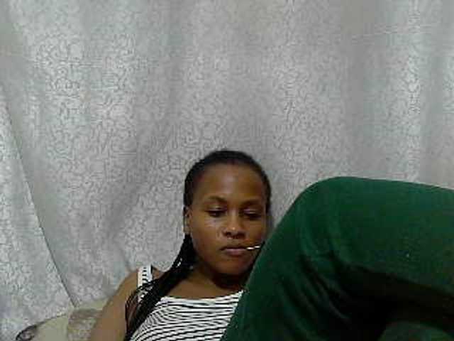 Caroldoly webcam
