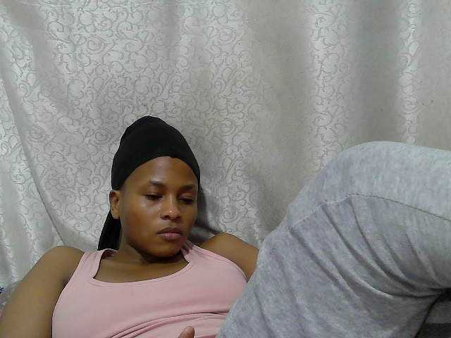 Caroldoly live cam on BongaCams