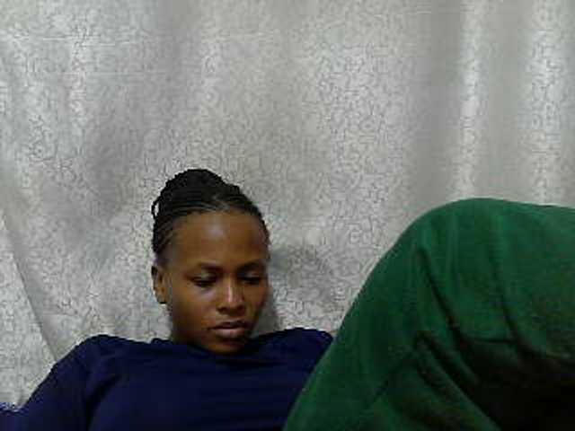 Caroldoly live cam on BongaCams