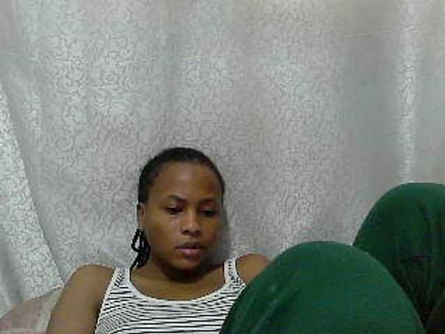 Caroldoly webcam bongacams model stream image