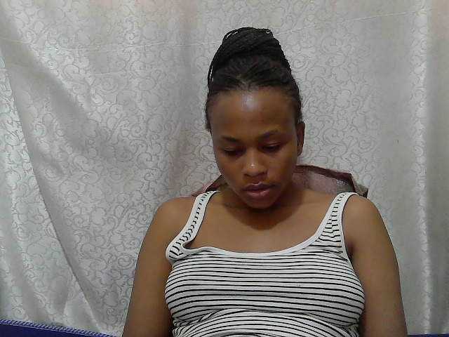 Caroldoly live cam on BongaCams