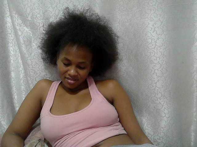 Caroldoly live cam on BongaCams
