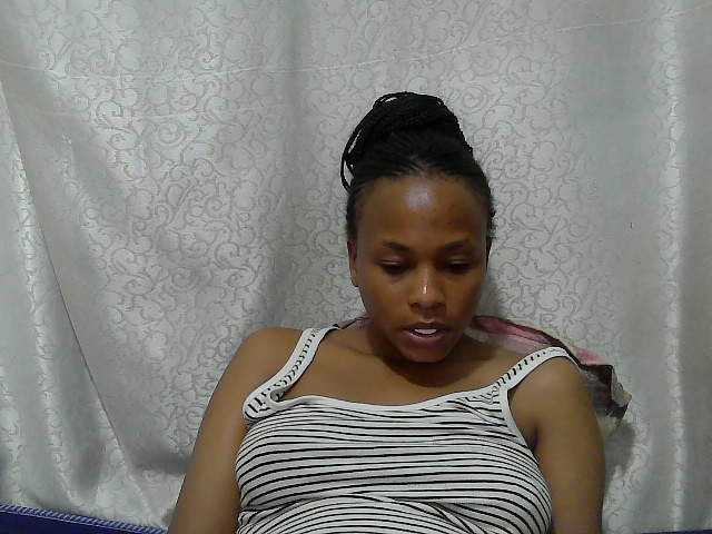 Caroldoly live cam on BongaCams