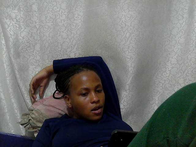 Caroldoly live cam on BongaCams