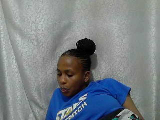 Caroldoly live webcam show