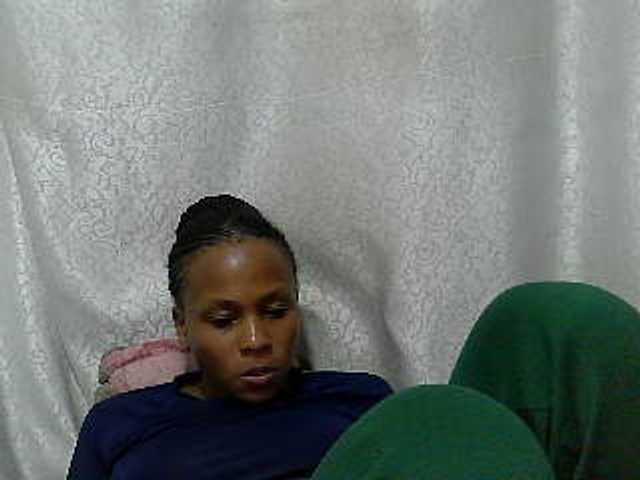 Caroldoly live cam on BongaCams