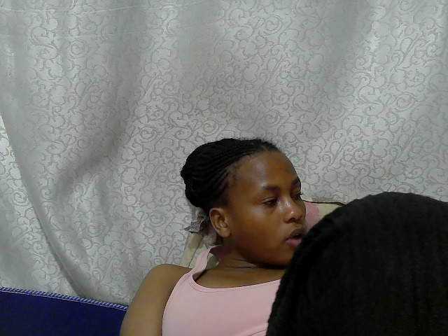 Caroldoly live cam on BongaCams