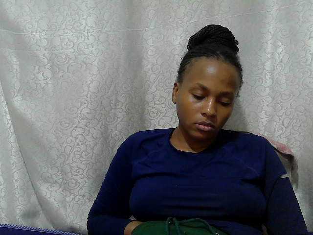 Caroldoly live cam on BongaCams
