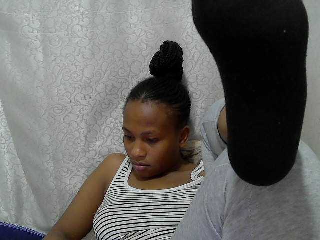 Caroldoly live cam on BongaCams