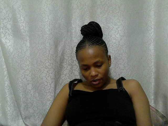 Caroldoly live cam on BongaCams