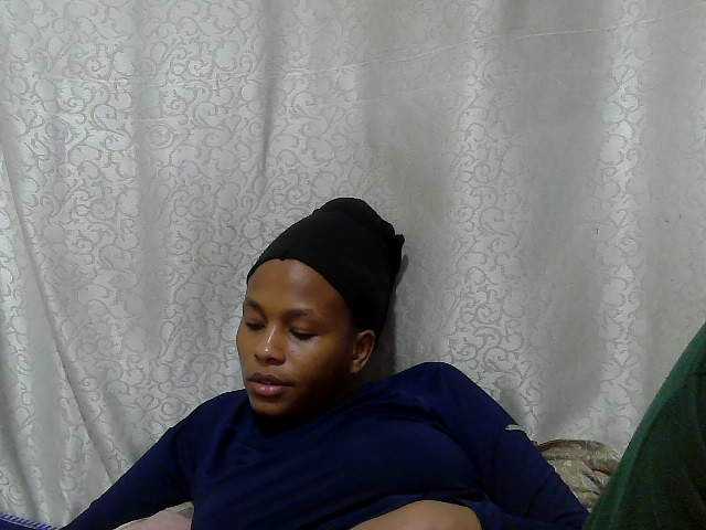 Caroldoly live cam on BongaCams
