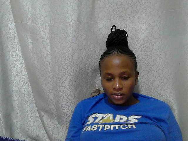 Caroldoly live cam on BongaCams