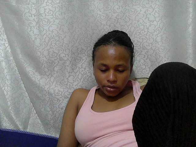 Caroldoly live cam on BongaCams
