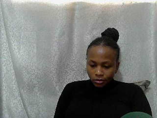 Caroldoly live cam on BongaCams