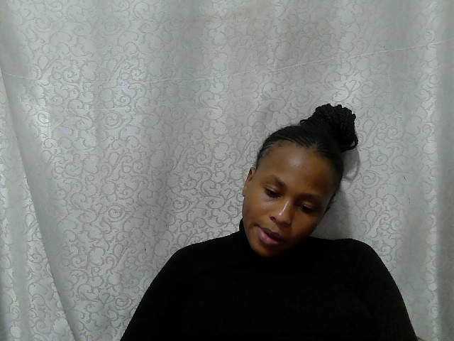 Caroldoly live cam on BongaCams