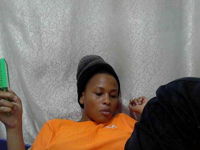 Caroldoly live cam on BongaCams