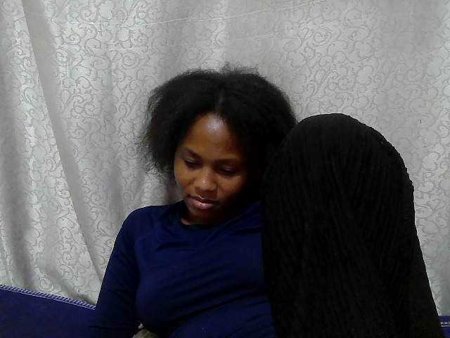 Caroldoly live cam on BongaCams