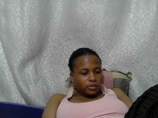 Caroldoly live cam on BongaCams