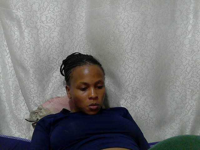Caroldoly live cam on BongaCams