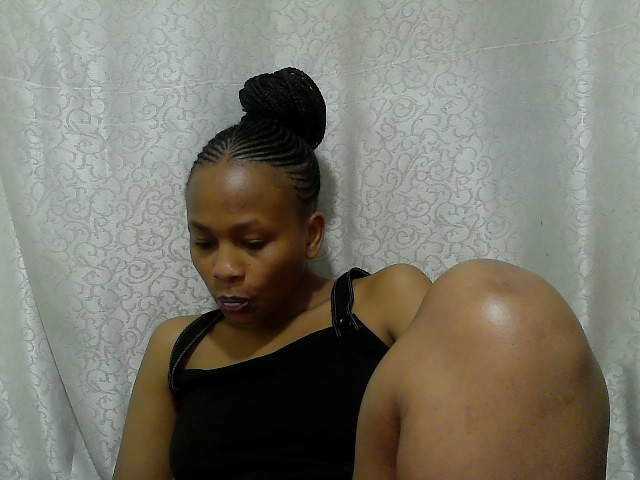 Caroldoly live cam on BongaCams
