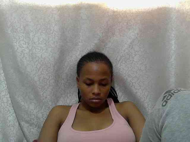 Caroldoly webcam
